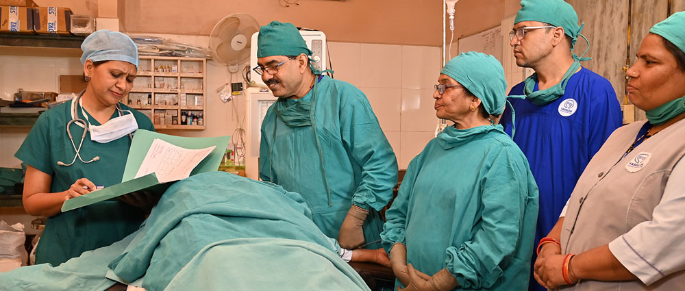 Fibroids & Endometrial Polyps Specialist Meerut